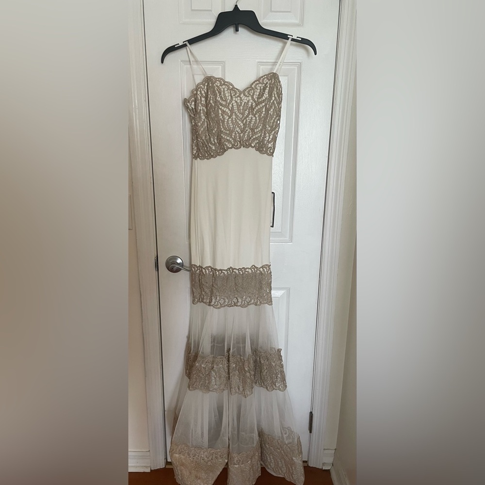 NWT Gold and white mermaid lace sparkle evening bridal prom formal gown 0